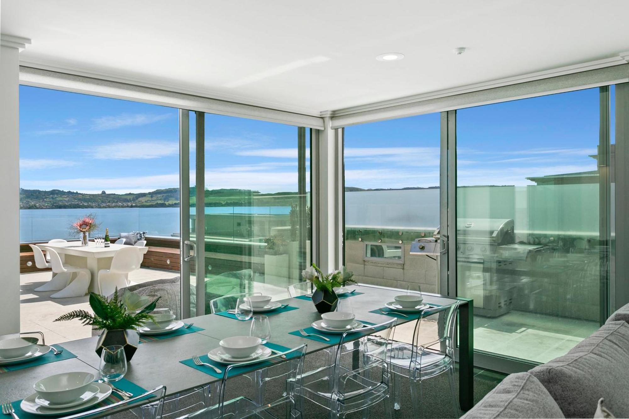 圣水陶波酒店 外观 照片 A penthouse apartment in the complex