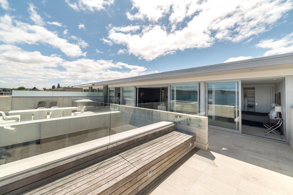 圣水陶波酒店 外观 照片 The rooftop terrace